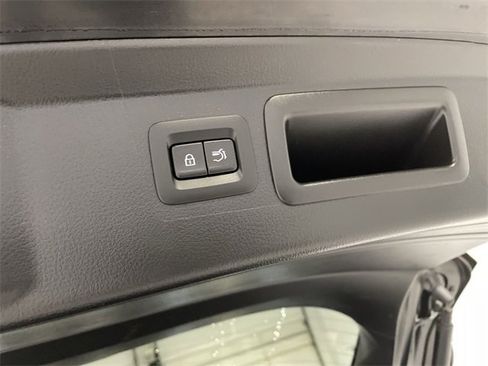 Used 2025 MAZDA CX-50 AWD 2.5 S w/ Preferred Package image 16