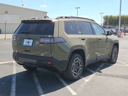 New 2026 Jeep Cherokee Laredo AWD/4WD image 5