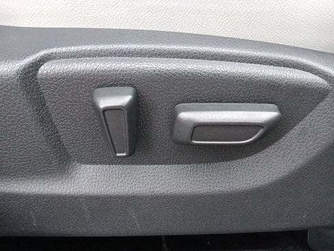 Used 2024 Mitsubishi Eclipse Cross SEL AWD/4WD image 32