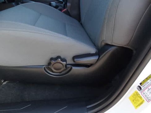 Certified 2023 Toyota Tacoma SR AWD/4WD image 15