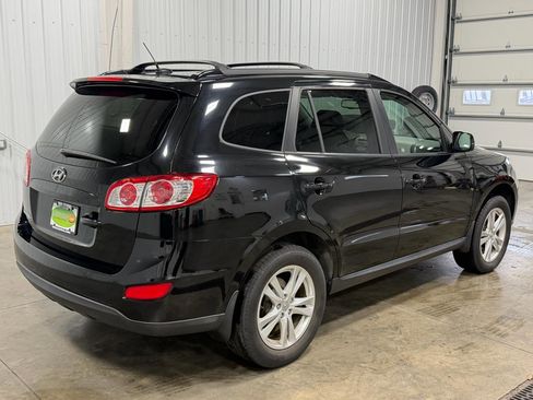 Used 2012 Hyundai Santa Fe SE image 3