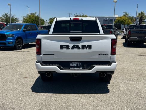 New 2026 RAM 1500 Big Horn w/ Night Edition AWD/4WD image 5