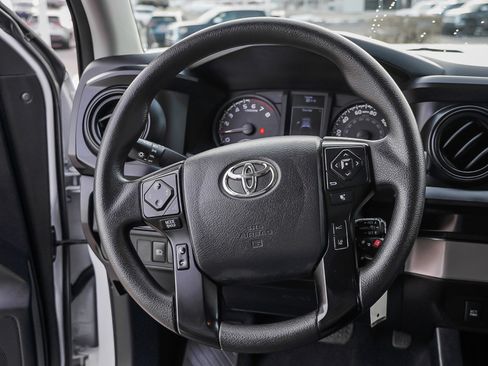 Used 2019 Toyota Tacoma SR5 image 31