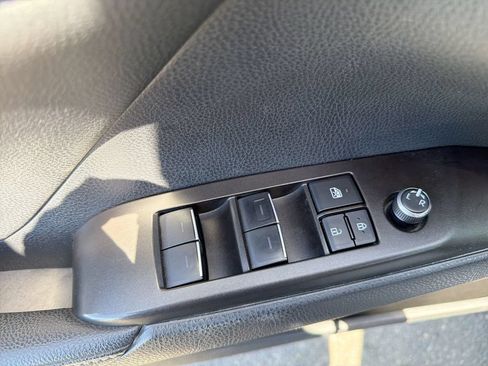 Used 2024 Toyota Camry XSE FWD image 15