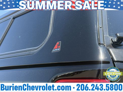 Used 2020 Chevrolet Silverado 1500 High Country w/ Technology Package AWD/4WD image 35