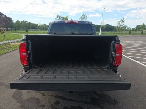 Used 2015 Chevrolet Colorado LT w/ Luxury Package RWD image 10