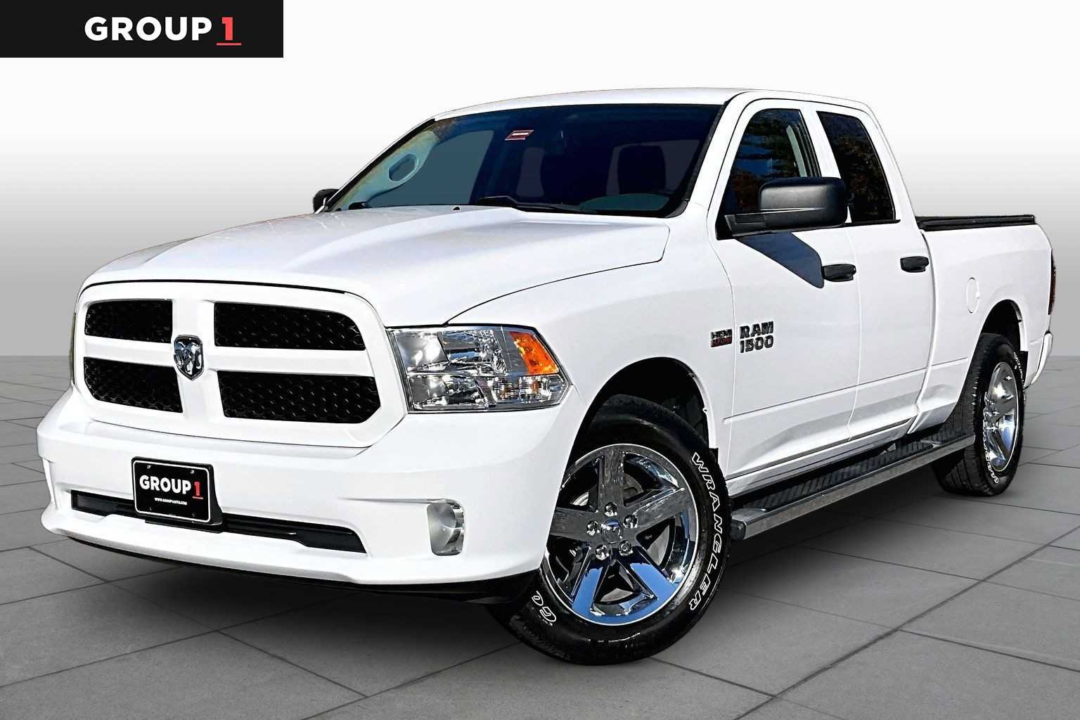 Used 2017 RAM 1500 Express w/ Express Value Package AWD/4WD image 1