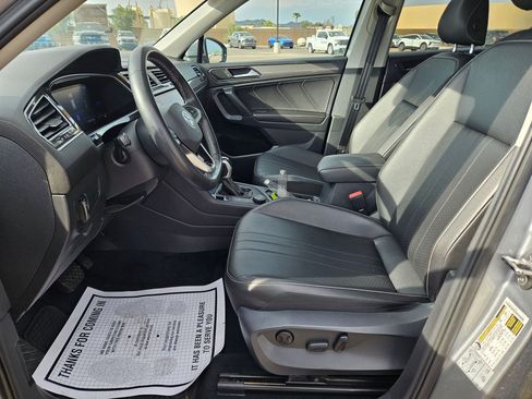Used 2022 Volkswagen Tiguan SE AWD/4WD image 18
