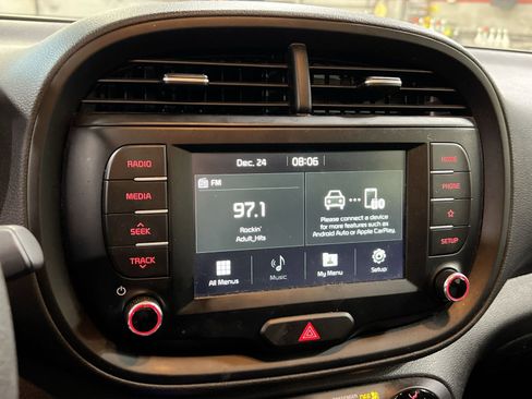 Used 2021 Kia Soul LX image 20