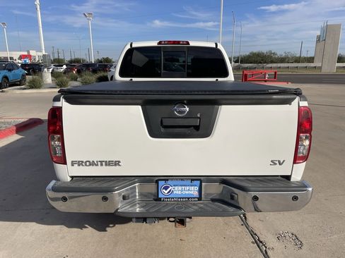 Certified 2021 Nissan Frontier SV image 4