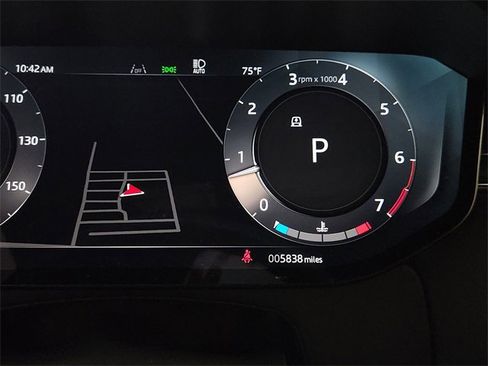 Used 2025 Land Rover Range Rover Sport SE image 16