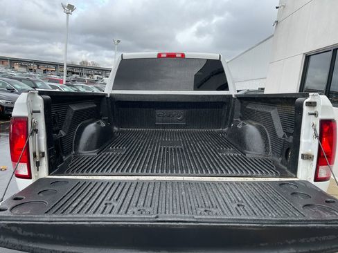 Used 2017 RAM 2500 Tradesman w/ Chrome Appearance Group image 24