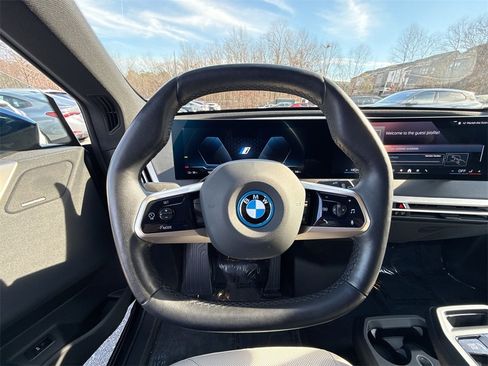 Used 2024 BMW iX xDrive50 w/ Convenience Package image 11