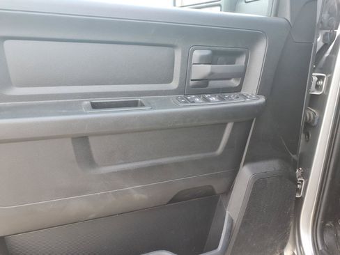 Used 2023 RAM 2500 Tradesman w/ Chrome Appearance Group AWD/4WD image 12