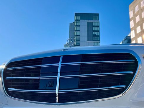 Certified 2024 Mercedes-Benz S 580 4MATIC Sedan image 35