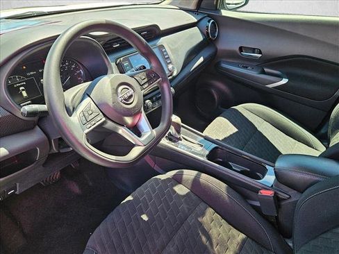 Used 2022 Nissan Kicks SV FWD image 10