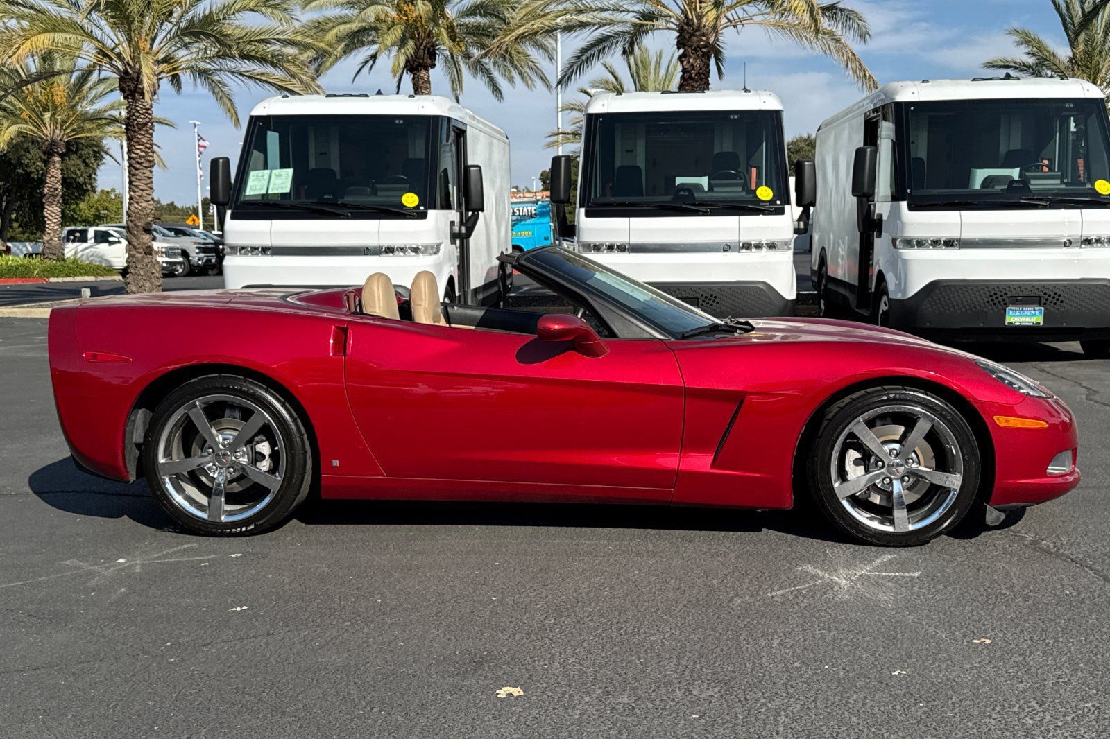 Used 2008 Chevrolet Corvette Convertible w/ Preferred Equipment Group RWD image 2