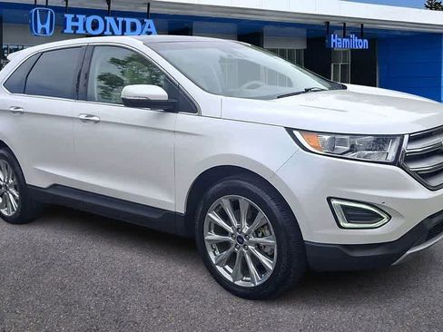 Used 2018 Ford Edge Titanium w/ Equipment Group 301A AWD/4WD image 2