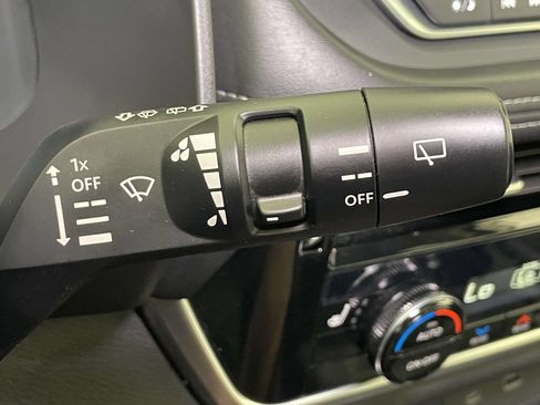Used 2022 Nissan Rogue SL AWD/4WD image 40
