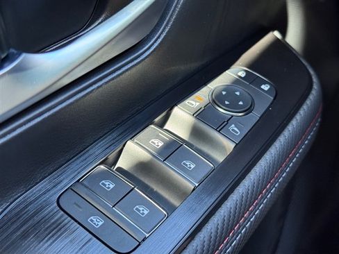 New 2025 Nissan Altima 2.5 SR image 16