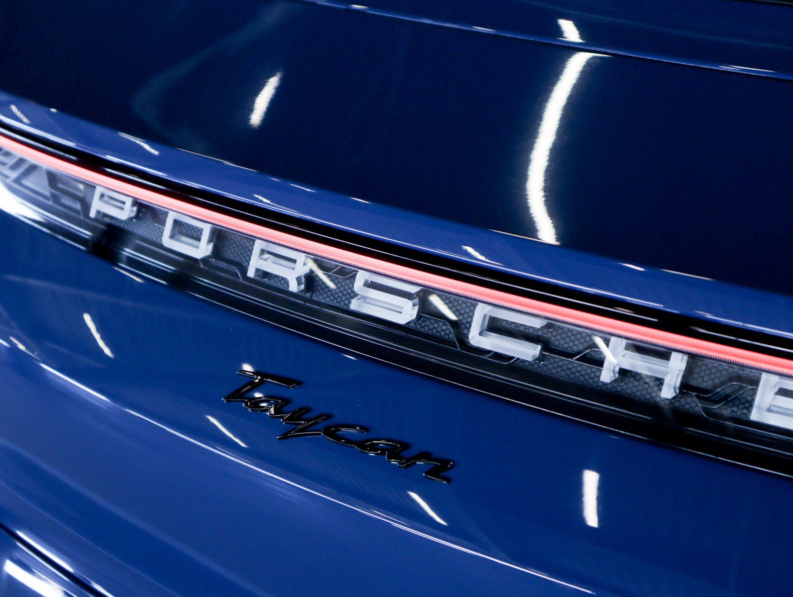 Certified 2024 Porsche Taycan w/ Premium Package RWD image 28