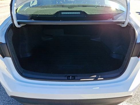 Certified 2025 Toyota Corolla LE FWD image 28