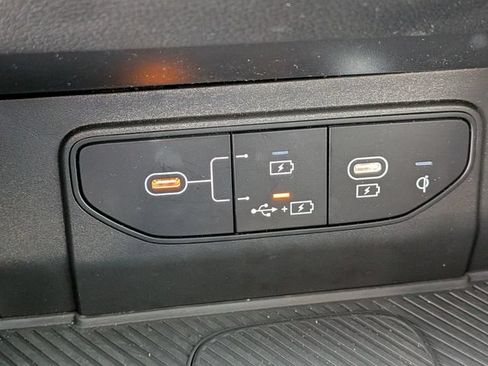 Certified 2026 Kia Sportage SX AWD/4WD image 27