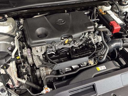 Used 2022 Toyota Camry SE FWD image 35