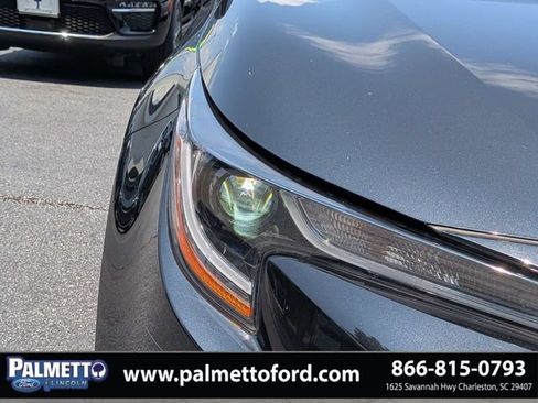 Used 2022 Toyota Corolla LE FWD image 9