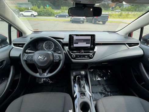 Used 2022 Toyota Corolla LE FWD image 23