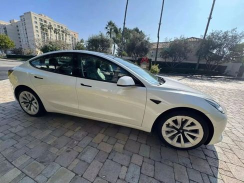 Used 2022 Tesla Model 3 Long Range AWD/4WD image 5
