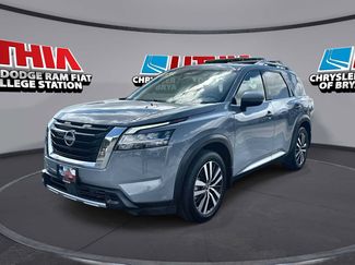 Used 2024 Nissan Pathfinder Platinum w/ Cargo Package FWD video 1