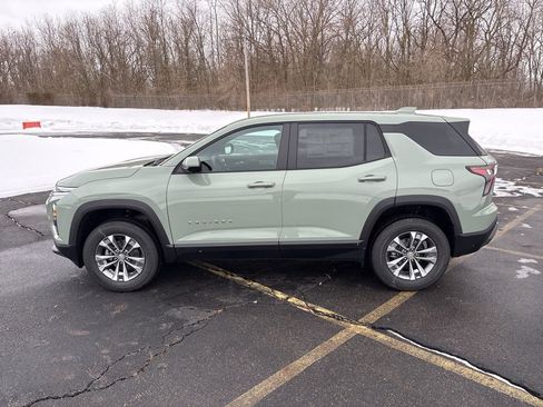New 2026 Chevrolet Equinox LT w/ Convenience Package II image 5