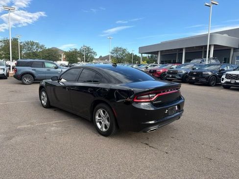 Used 2023 Dodge Charger SXT RWD image 6