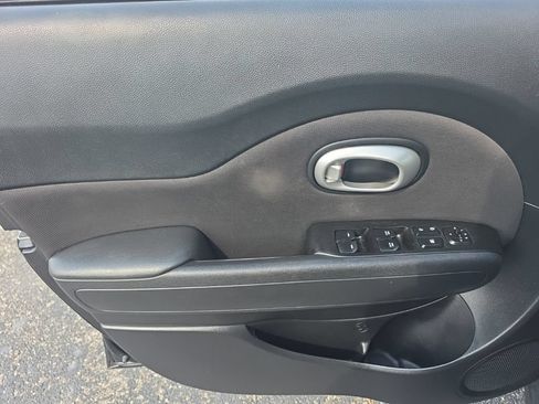 Used 2014 Kia Soul FWD image 14
