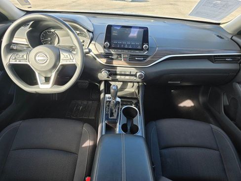 Used 2023 Nissan Altima 2.5 SV image 22