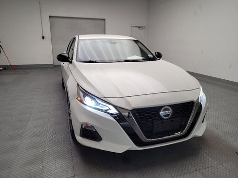 Used 2021 Nissan Altima 2.5 SR image 14