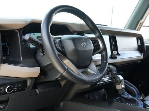 Used 2023 Ford Bronco Wildtrak AWD/4WD image 15