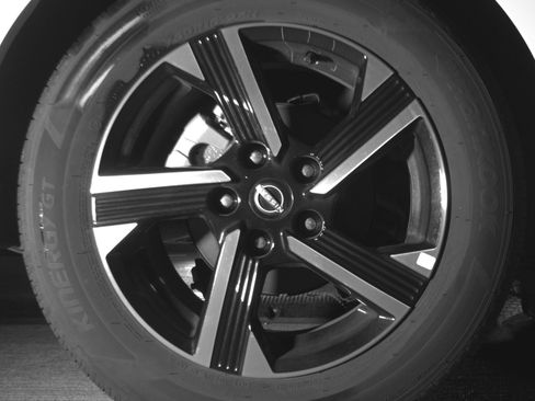 Used 2025 Nissan Sentra SV image 15