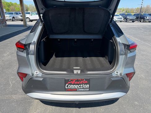 Used 2025 Buick Envista Preferred w/ Convenience I Package image 6