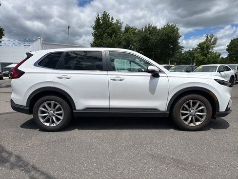 Used 2025 Honda CR-V EX image 3
