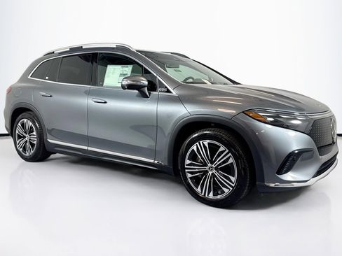 New 2026 Mercedes-Benz EQS 400 4MATIC SUV image 3