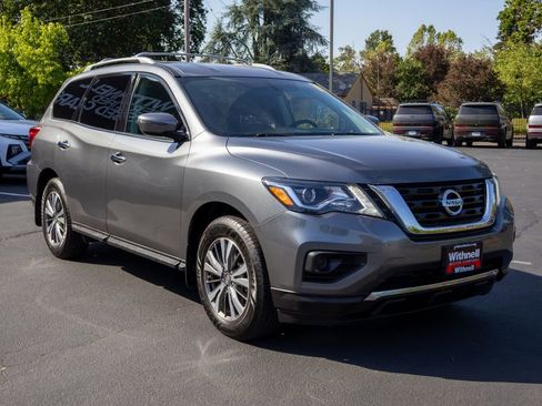 Used 2019 Nissan Pathfinder S AWD/4WD image 5