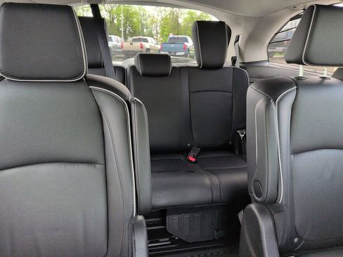 Used 2025 Honda Odyssey Touring image 8