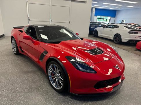 Used 2016 Chevrolet Corvette Z06 w/ 3LZ Preferred Equipment Group RWD image 22