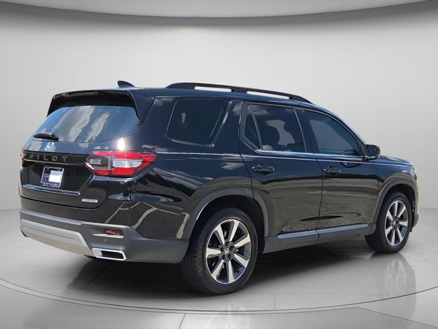 Used 2024 Honda Pilot Touring image 7