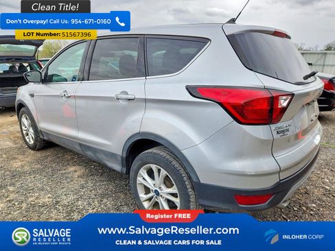 Used 2019 Ford Escape SE FWD image 3