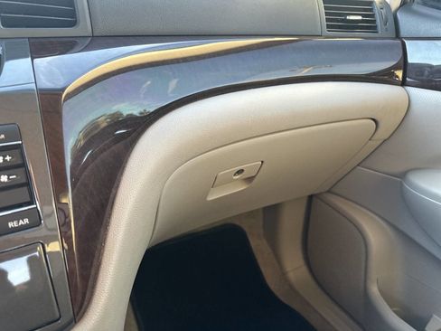 Used 2014 Nissan Quest S image 21