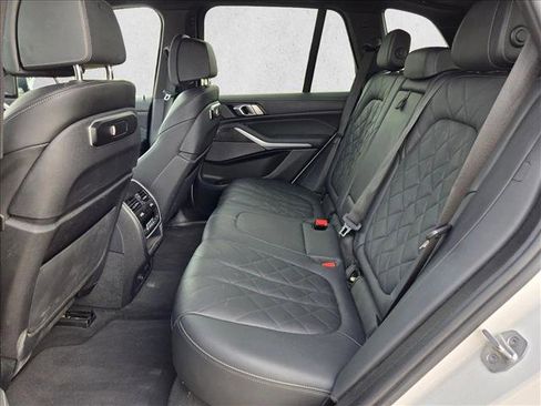 Used 2024 BMW X5 xDrive40i image 18