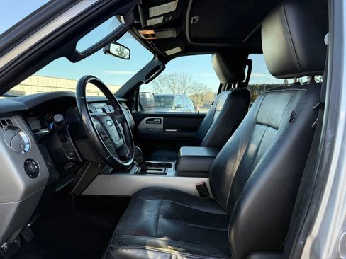 Used 2015 Ford Expedition XLT w/ Equipment Group 201A image 2